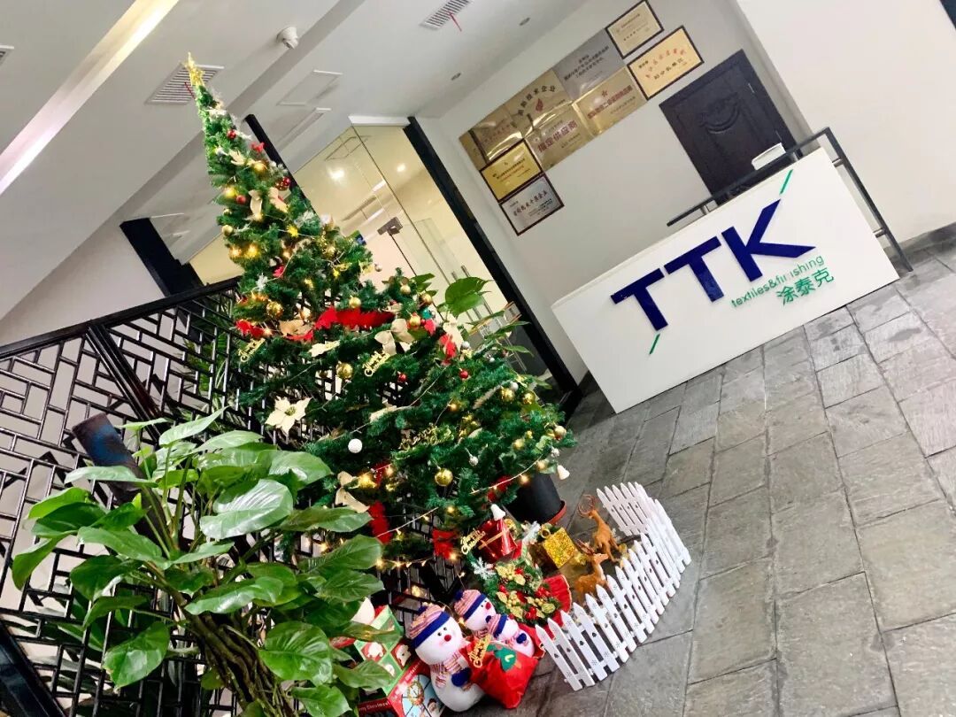 圣诞快乐！请查收这份来自TTK®涂泰克的节日祝福：
